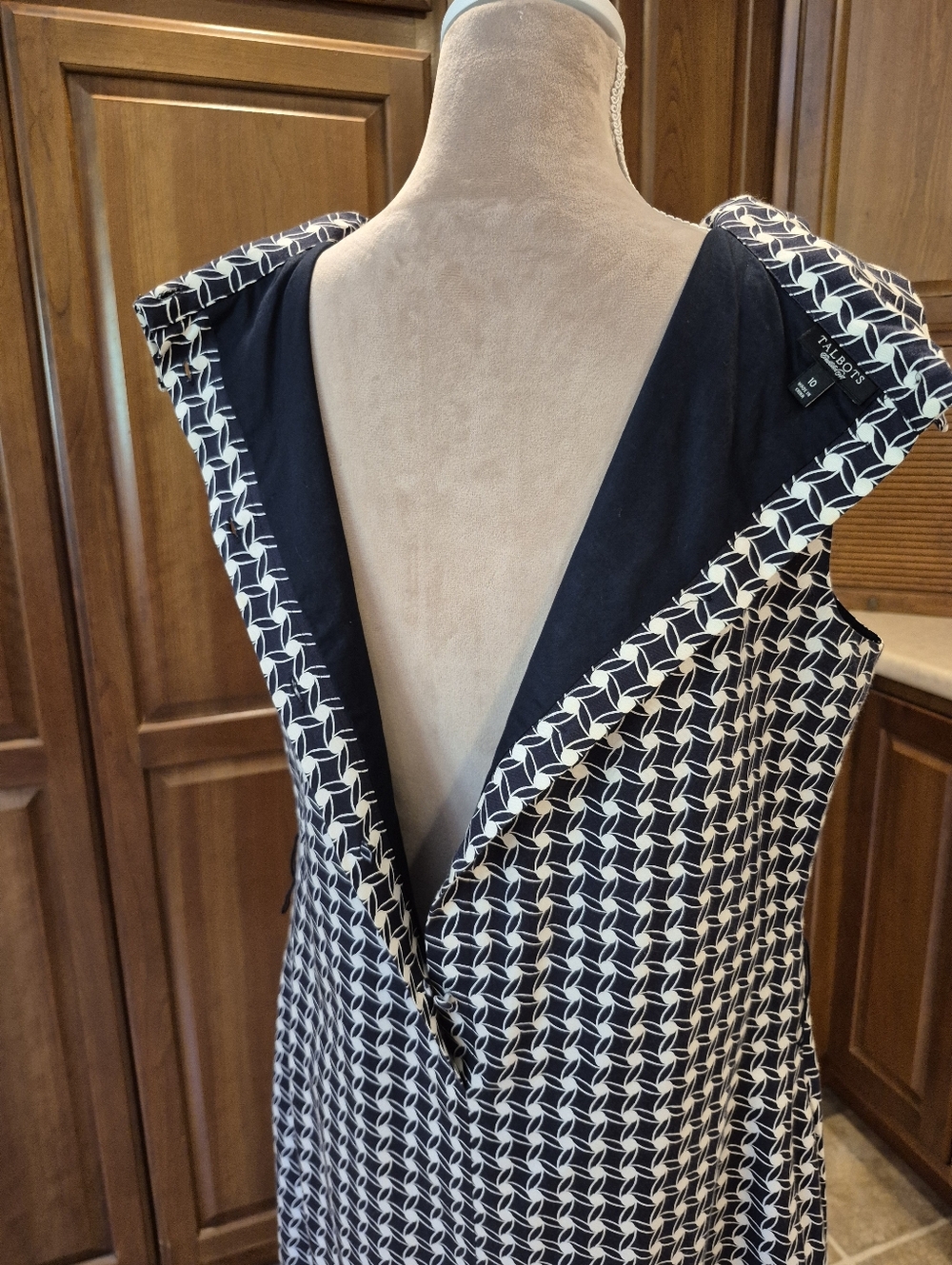 Talbots 45% Silk Belted Sleeveless Dress Womens Size 10, Dark Navy And White - Picture 6 of 11